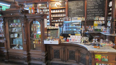 Apotheken: Bars, Cafés, Restaurants