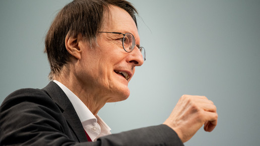 Klinikreform: Kritik an Lauterbach im Bundestag