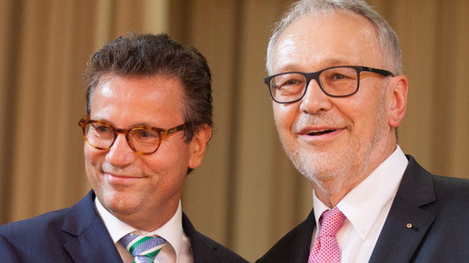 Wolfgang Mueller Verdienstkreuz 4 Marien-Apotheke