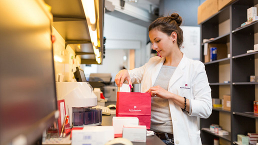 berlin apotheke botendienst einpacken