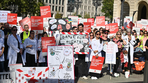 Minister kommt zur Apothekendemo