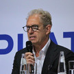 Andreas Gassen spricht auf dem Podium