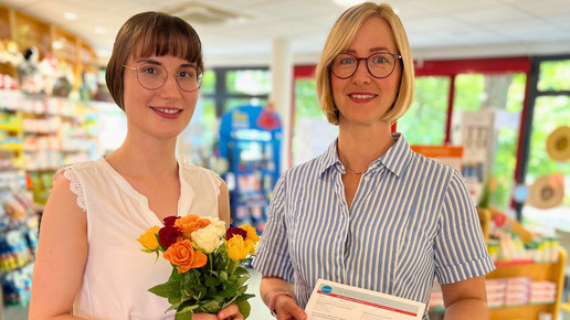 Michelle Napiontek und Kirstin Scheffler freuen sich über den Erfolg
