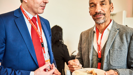 VISION A Harry Weber 16