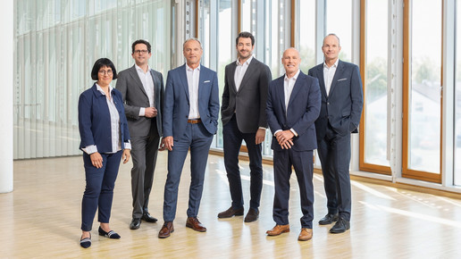 Die Pari-Geschäftsführung: Anja Zschernig, Michael Hahn, Dr. Stefan Seemann, Dr. Frank Bredl, Derek Kish, Peter Cabell