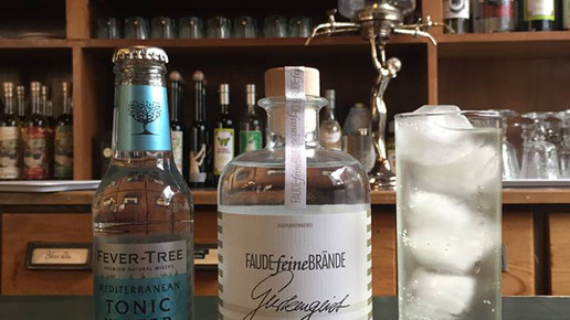 Absinth 28 Alte Apotheke - Absinth und Spirituosen