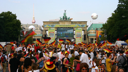 fussball fanmeile joern schulz pixelio