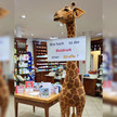 pDL: Apotheke verblüffte Kunden mit Giraffe
