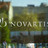 Novartis-Logo an einer Glasscheibe