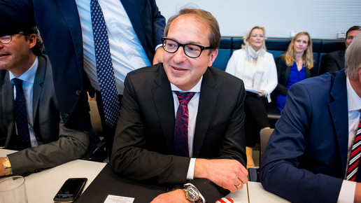 Dobrindt hofft auf Covid-Medikamente