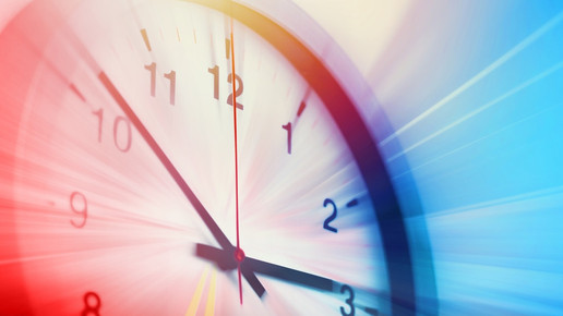 Ablaufende Uhr in bunten Farben.