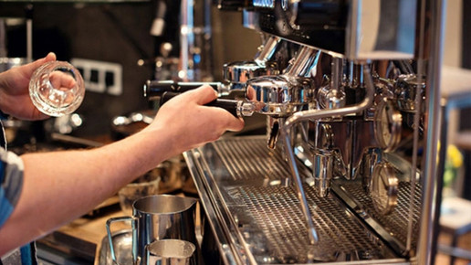 black coffee pharmacy maschine hand leni moretti photography