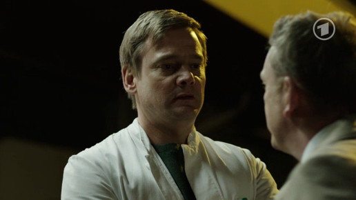 tatort-apotheker-draussen