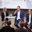 Personen v.l.: Kai Swoboda, IKK, Manuela Pintarelli-Rauschenbach, Vorsitzende Spitzenverband der Heilmittelverbände (SHV), Abda-Präsident Thomas Preis, Dr. Philipp Stachwitz Kassenärztliche Bundesvereinigung (KBV), und Roland Engehausen, Bayerische Krankenhausgesellschaft.
