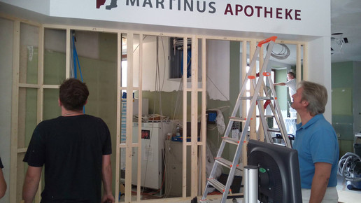 Martinus-Apotheke Wertingen schild unfertig Martinus-Apotheke