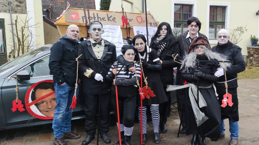 Rosenmontag: Trauerzug für Apotheken