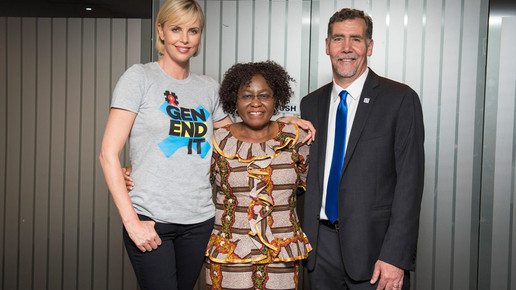 aids konferenz charlizetheron2 International AIDS Society Steve Forrest Workers  Photos