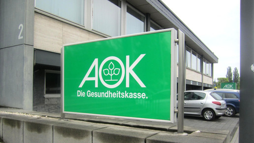 AOK droht Apotheken erneut im Steuerstreit