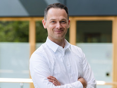 Dr. Jörn Weißenfeld im Porträt. Mehr dazu im Artikel.