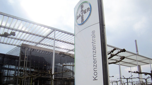 Bayer will frisches Geld besorgen