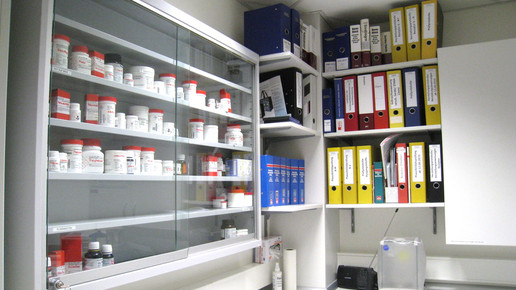 berlinapo hackescher labor4 aa