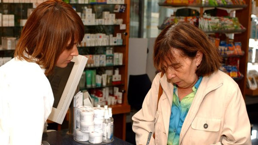 beratung aeltere kundin eh