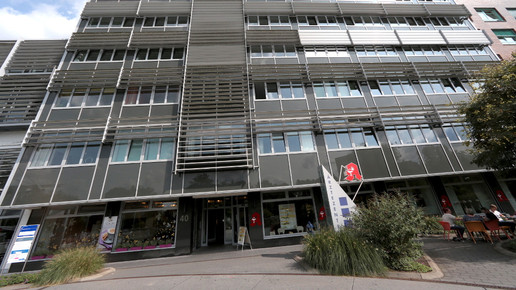 A  rztezentrum 10 Adler-Apotheke