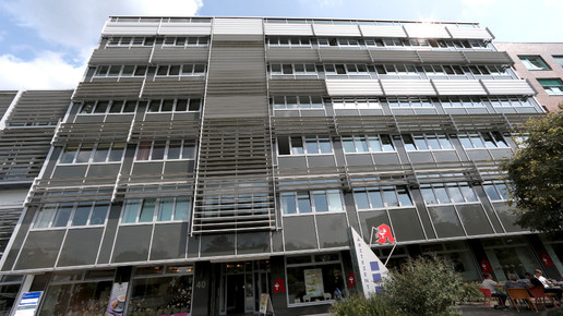 A  rztezentrum 10 Adler-Apotheke