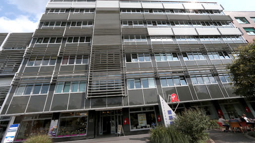 A  rztezentrum 10 Adler-Apotheke