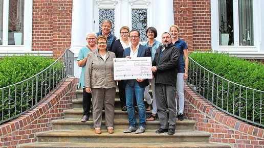 Apoaktionen Hospizverein Sternenkinder Stele Apotheken Ochtrup Anne Ermke