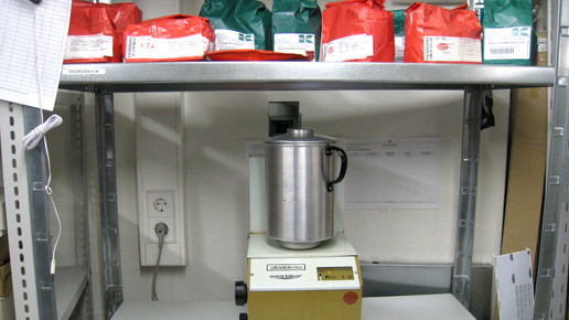 berlinapo hackescher geraet aa