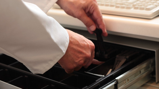 geld kasse apotheke eh