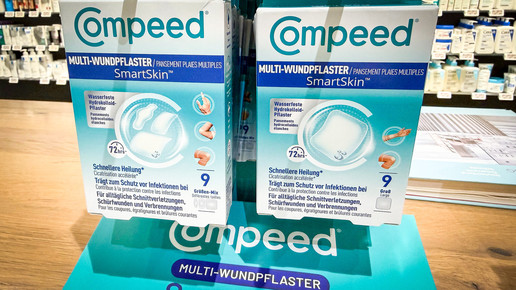 Aufstelle mit dem neuen Compeed-Pflaster