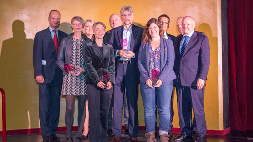 Medienpreis: Zeit, Welt, FAZ, SWR