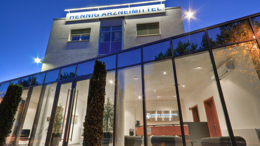hennig-arzneimittel gebaeude nacht hennig-arzneimittel