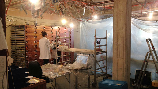 Altstadt-Apotheke Goettingen Offizin alt Abbau Personal Altstadt-Apotheke