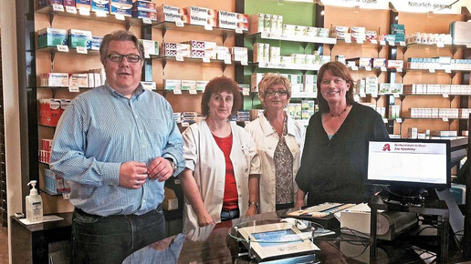 Fiebig Andreas Sauer vor Ort Apothekenteam