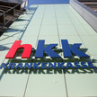 hkk: Apothekenprüfung für acht Jahre hkk-Logo auf Gebäude