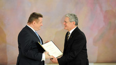 Gröhes Start in Bellevue