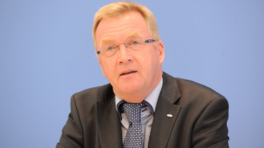 Pflegebeauftragter will Pflege-„Hebammen“