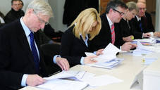 Parteien nehmen Stellung