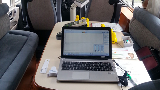 praeventionsmobil innen laptop praeventionsmobil