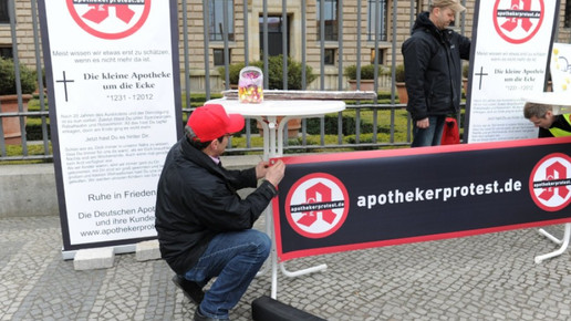 0008-apoprotest aaneu eh