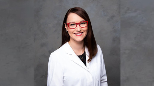 Foto: Portrait von Apothekeninhaberin Julia Ludolf aus der Franklin-Apotheke in Mannheim.