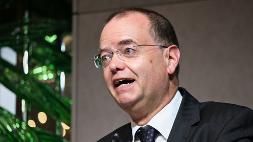 Dr. Eckart Bauer spricht auf dem DAV Wirtschaftsforum 