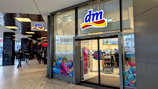 Eingang einer dm-Filiale