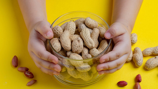 Palforzia bei Erdnussallergie: Macht das Alter den Unterschied?