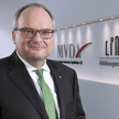 Dr. Christian Beyer ist neuer Finanz-Vorstand der LINDA AG Dr. Christian Beyer ist neuer Finanz-Vorstand der LINDA AG