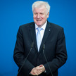Seehofer sagt leise Servus