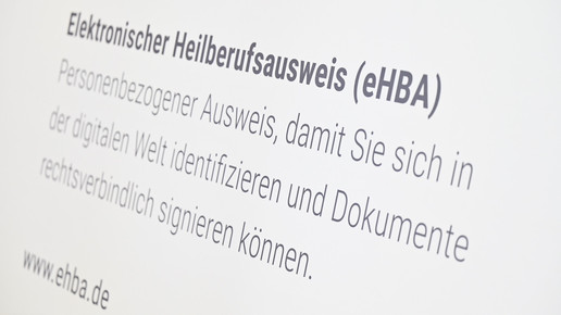 Foto: Schriftzug zum eHBA auf der DMEA 2024